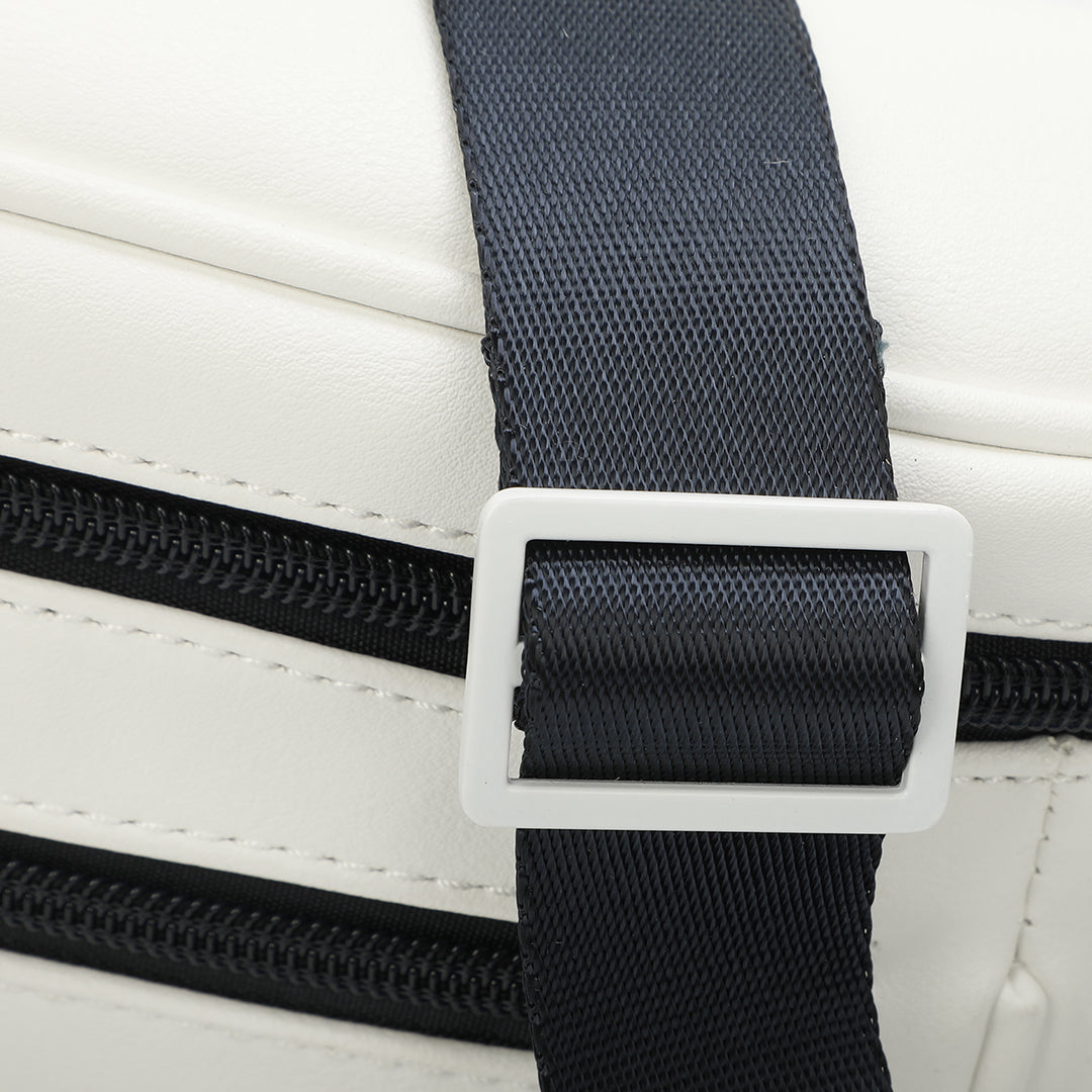 Close-up of the white faux leather streetwear bum bag from cawa.me