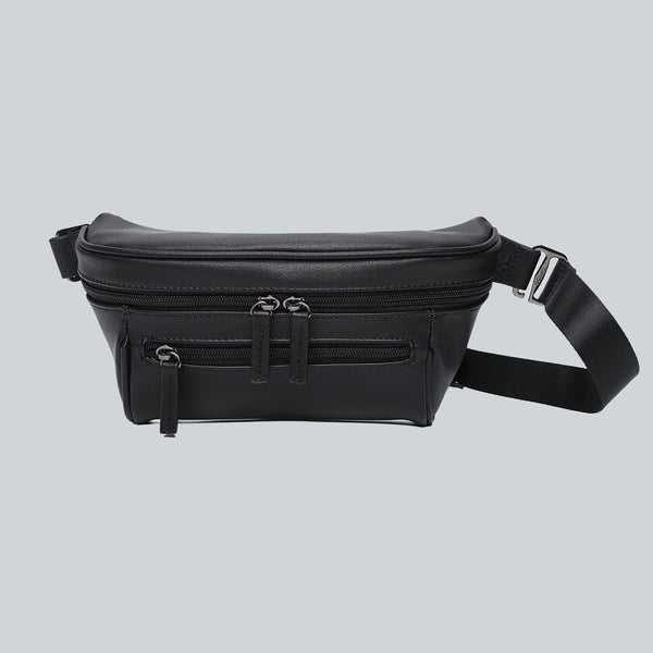 La Sacha Black Edition, a black  streetwear bum bag with a black zipper and straps from cawa.me